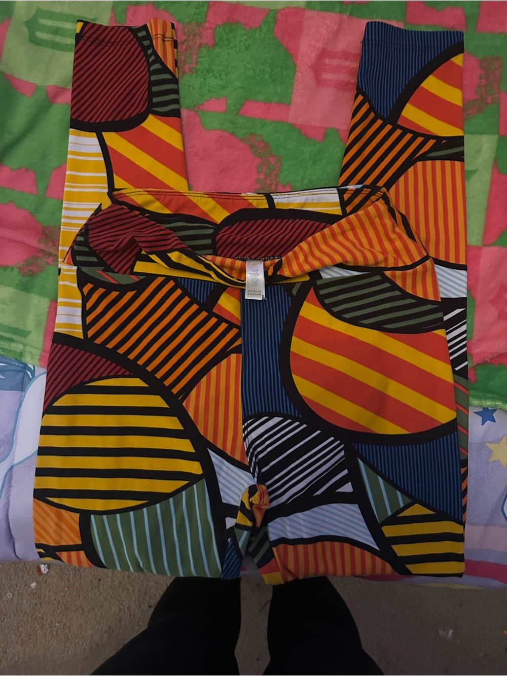 Girls' Multi-Color Geometric Print Leggings
